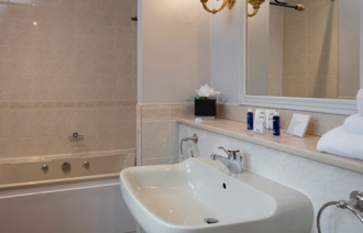 Slaley Hall QUEEN JUNIOR SUITE Carousel Desktop Queen Junior Suite 4 Carousel