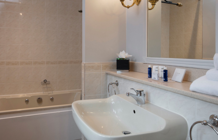 Slaley Hall QUEEN JUNIOR SUITE Carousel Desktop Queen Junior Suite 4 Carousel