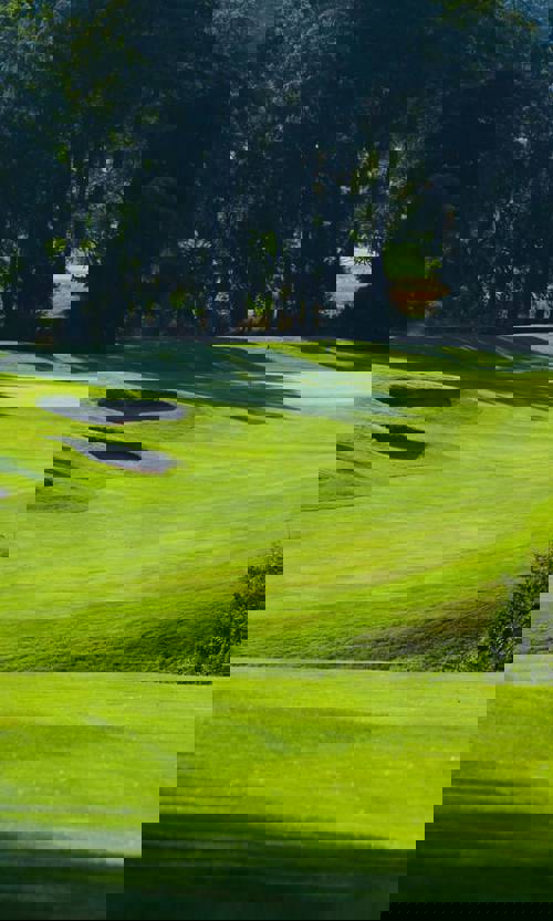 GOLF BREAKS